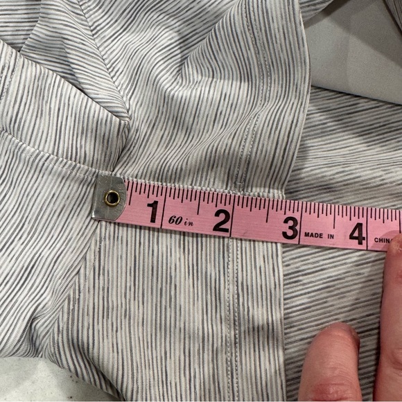 LULULEMON On The Fly Women's Space Dye Gray Shorts Pockets Gym Workout Casual - Picture 14 of 14